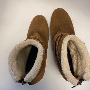 Shearling bootie